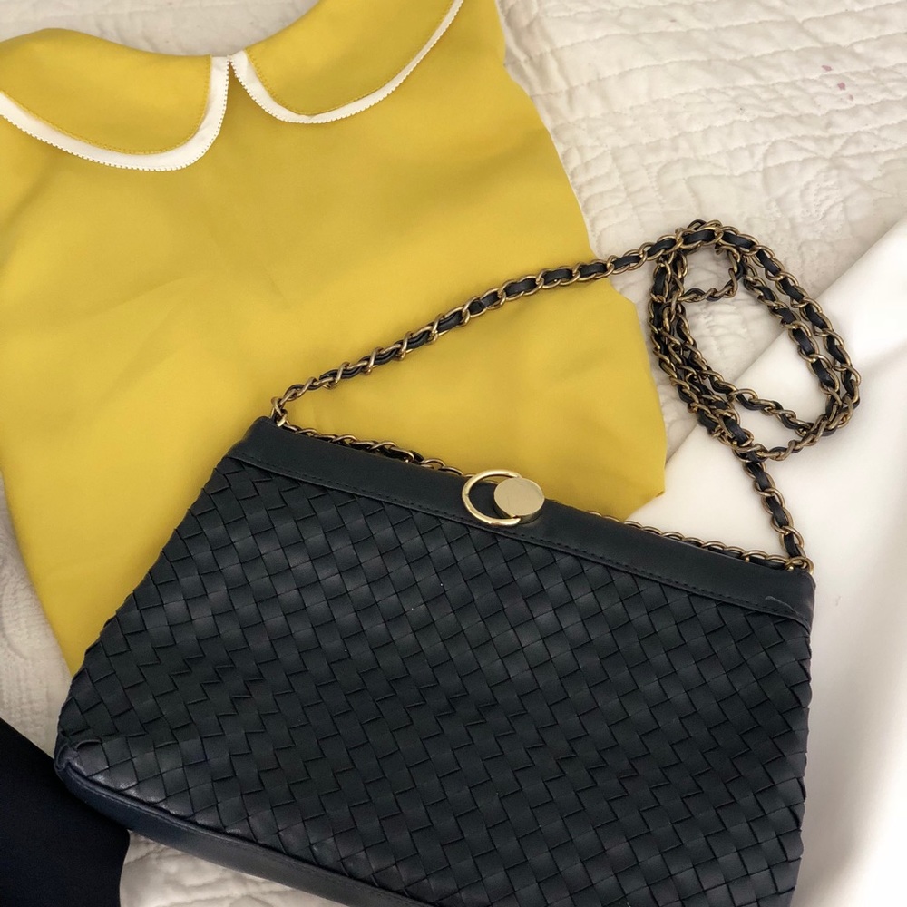 Blue chain bag